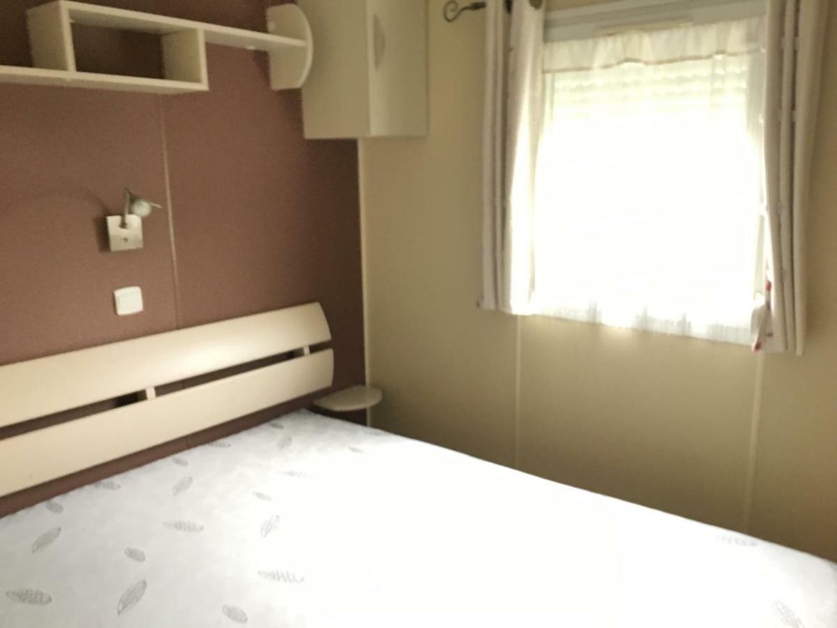 Camping La Garenne De Moncourt Rue  Ngoại thất bức ảnh