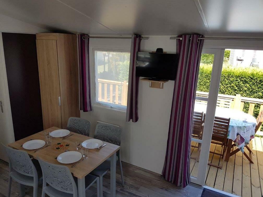 Camping La Garenne De Moncourt Rue  Ngoại thất bức ảnh